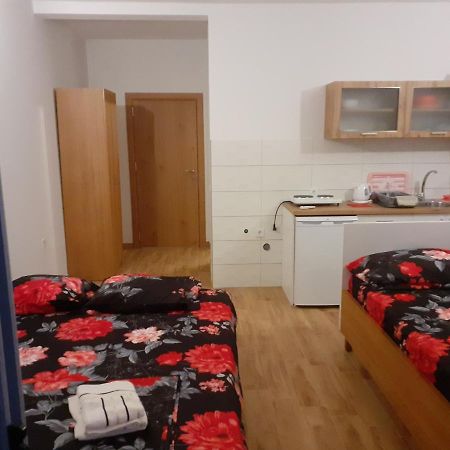 Apartment Sorelle Utjeha-Bušat Extérieur photo